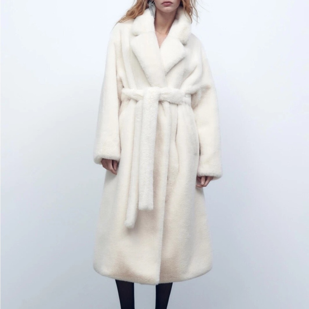 Viral Zara fur coat